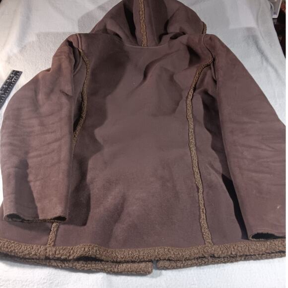 L.L. Bean Women’s Brown Faux Suede Sherpa Lined Toggle Hooded Duffle Coat Sz M - Picture 8 of 9